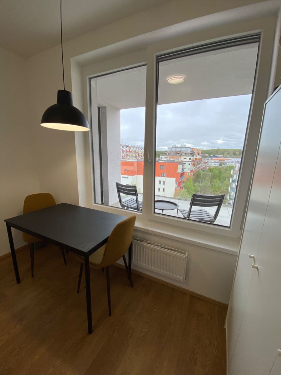 Prenájom bytu 1-izbový 34 m², Pod Harfou, Praha, Praha Prenájom bytu 1-izbový 34 m², Pod Harfou, Praha, Praha