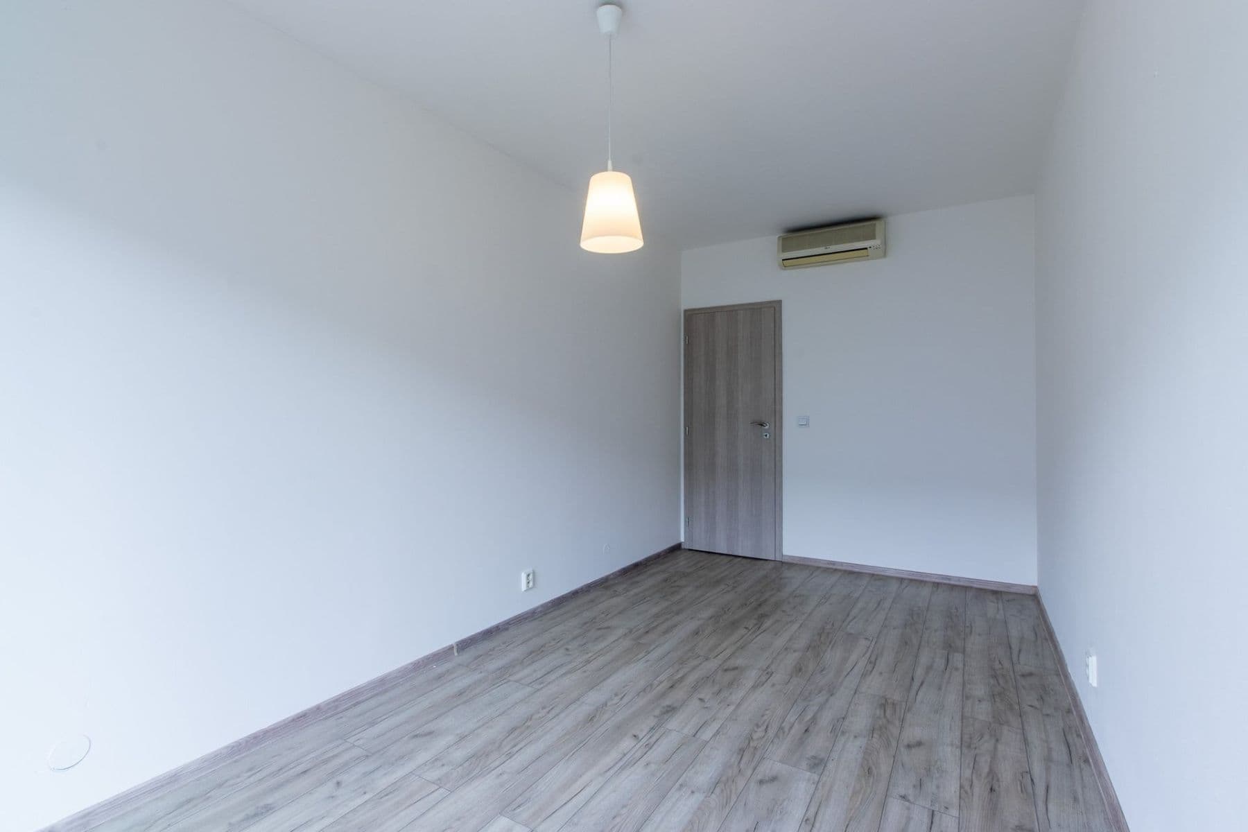 Prenájom bytu 2-izbový 54 m², Chotěšovská, Praha, Praha Prenájom bytu 2-izbový 54 m², Chotěšovská, Praha, Praha