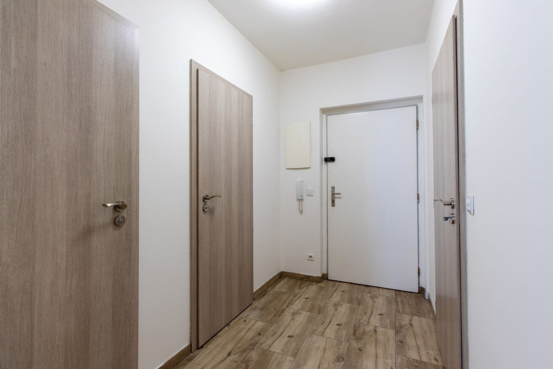 Prenájom bytu 2-izbový 54 m², Chotěšovská, Praha, Praha Prenájom bytu 2-izbový 54 m², Chotěšovská, Praha, Praha
