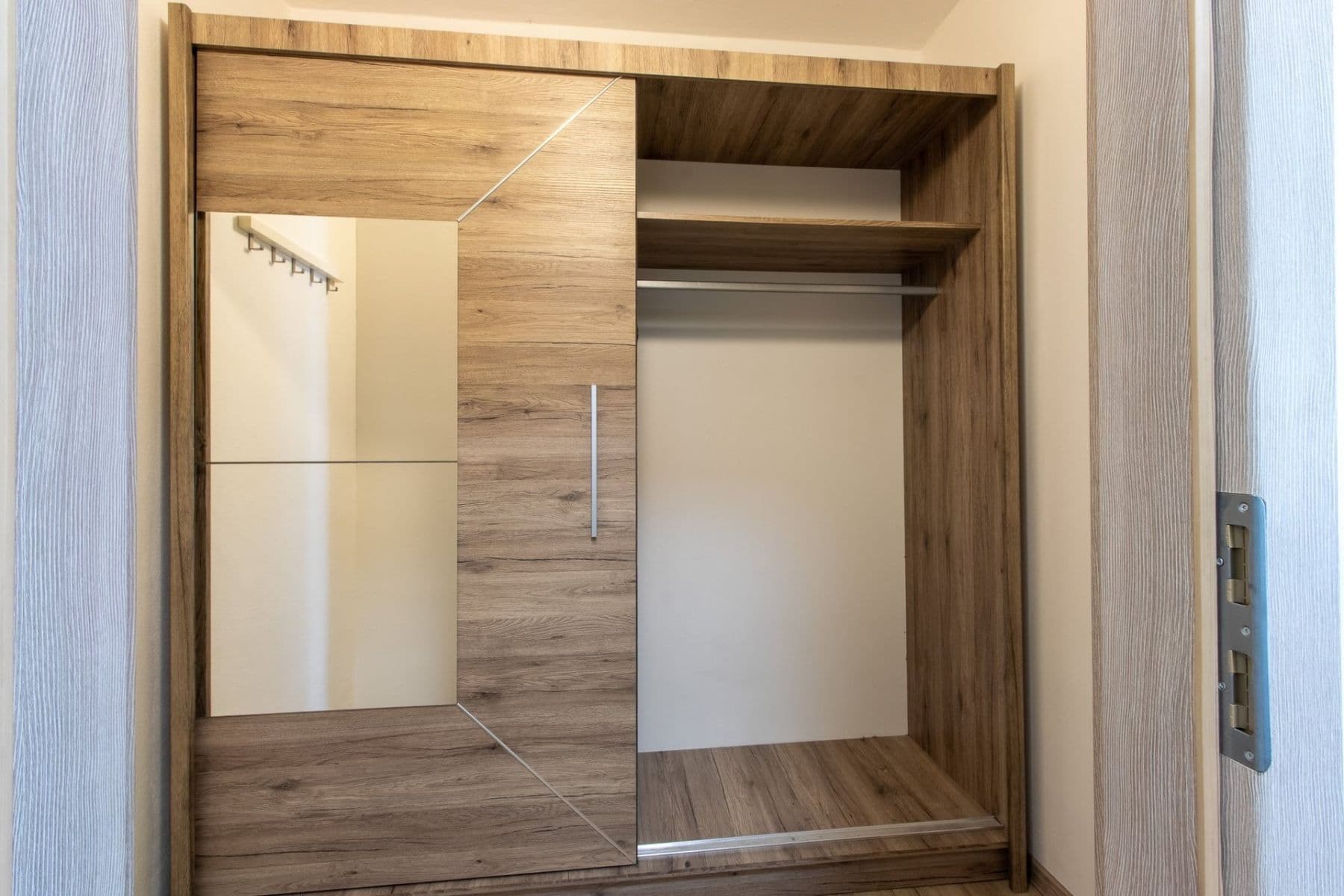 Prenájom bytu 2-izbový 54 m², Chotěšovská, Praha, Praha Prenájom bytu 2-izbový 54 m², Chotěšovská, Praha, Praha