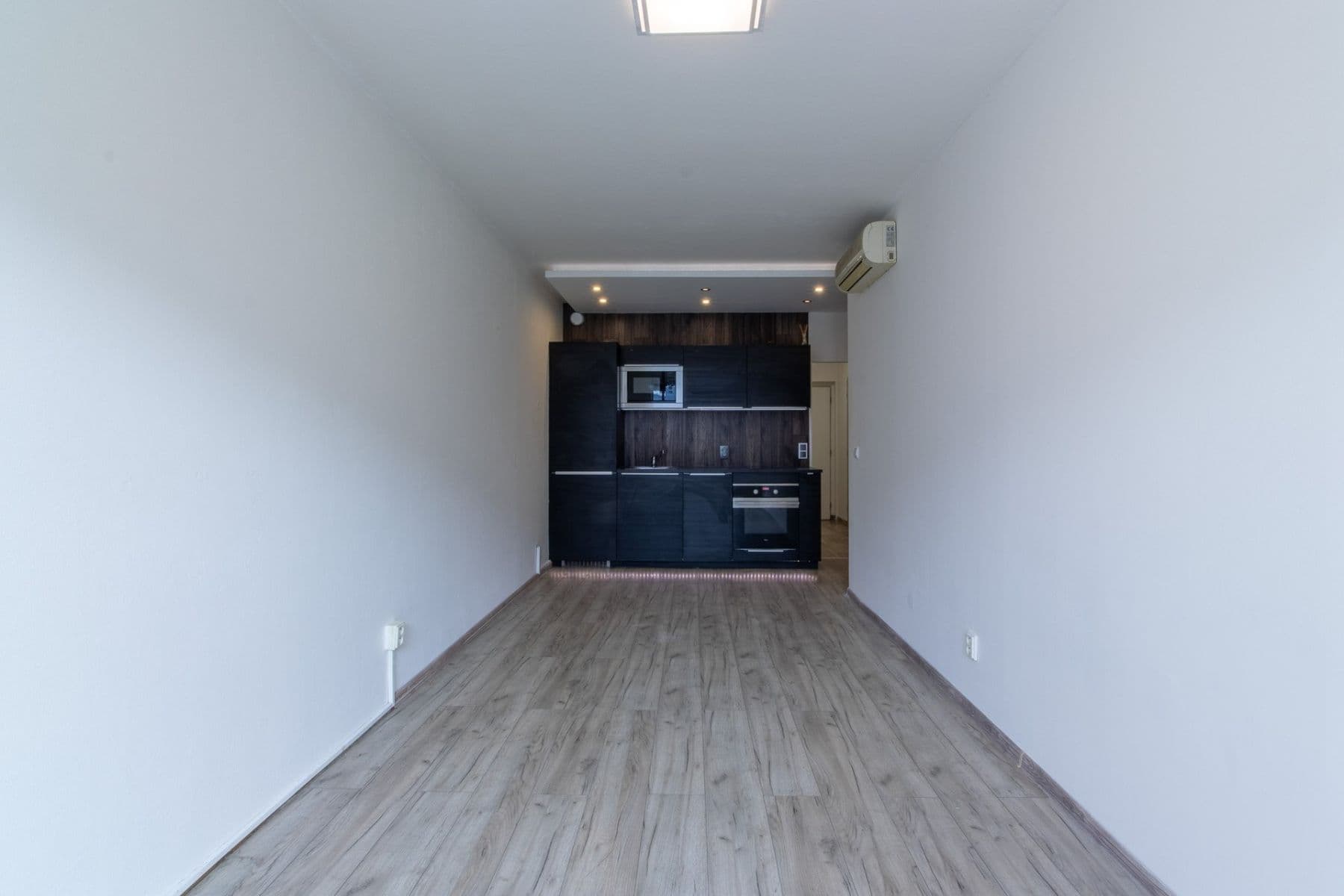 Prenájom bytu 2-izbový 54 m², Chotěšovská, Praha, Praha Prenájom bytu 2-izbový 54 m², Chotěšovská, Praha, Praha
