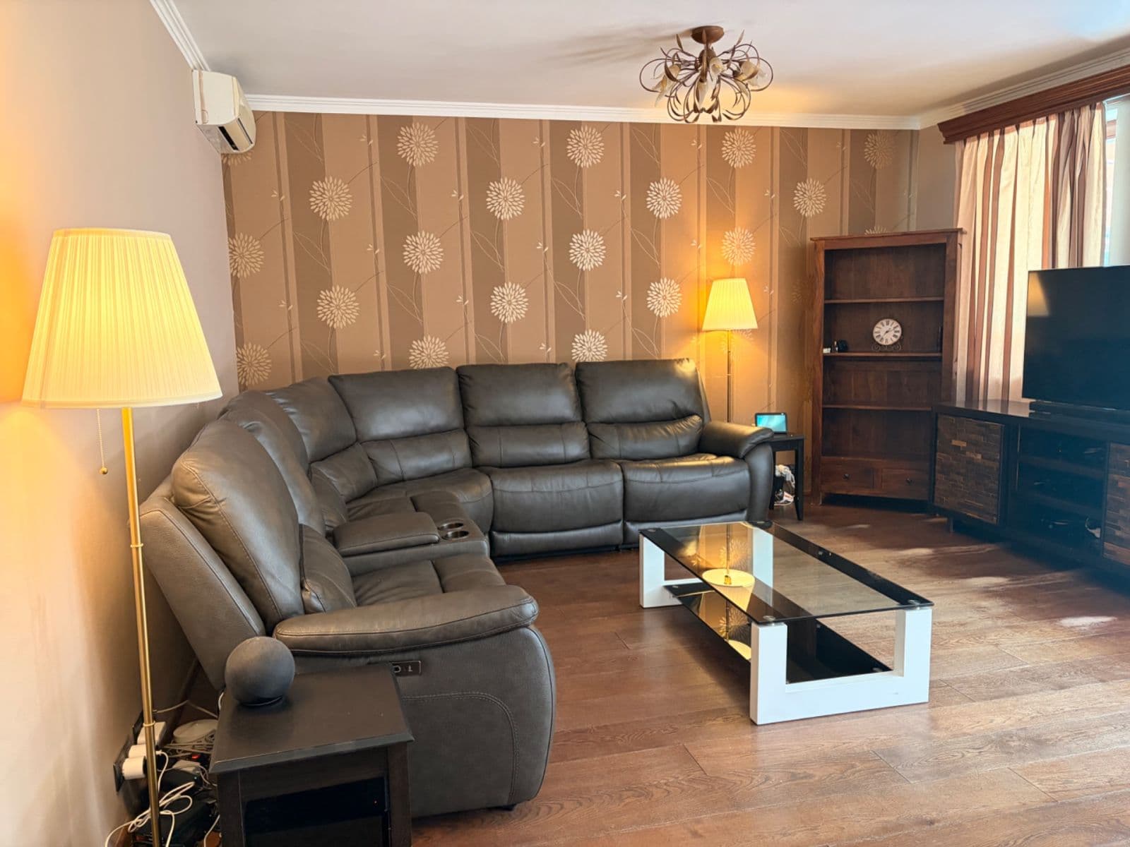 Prenájom domu 300 m², pozemek 1.400 m², Pod Ovčínem, Praha, Praha Prenájom domu 300 m², pozemek 1.400 m², Pod Ovčínem, Praha, Praha