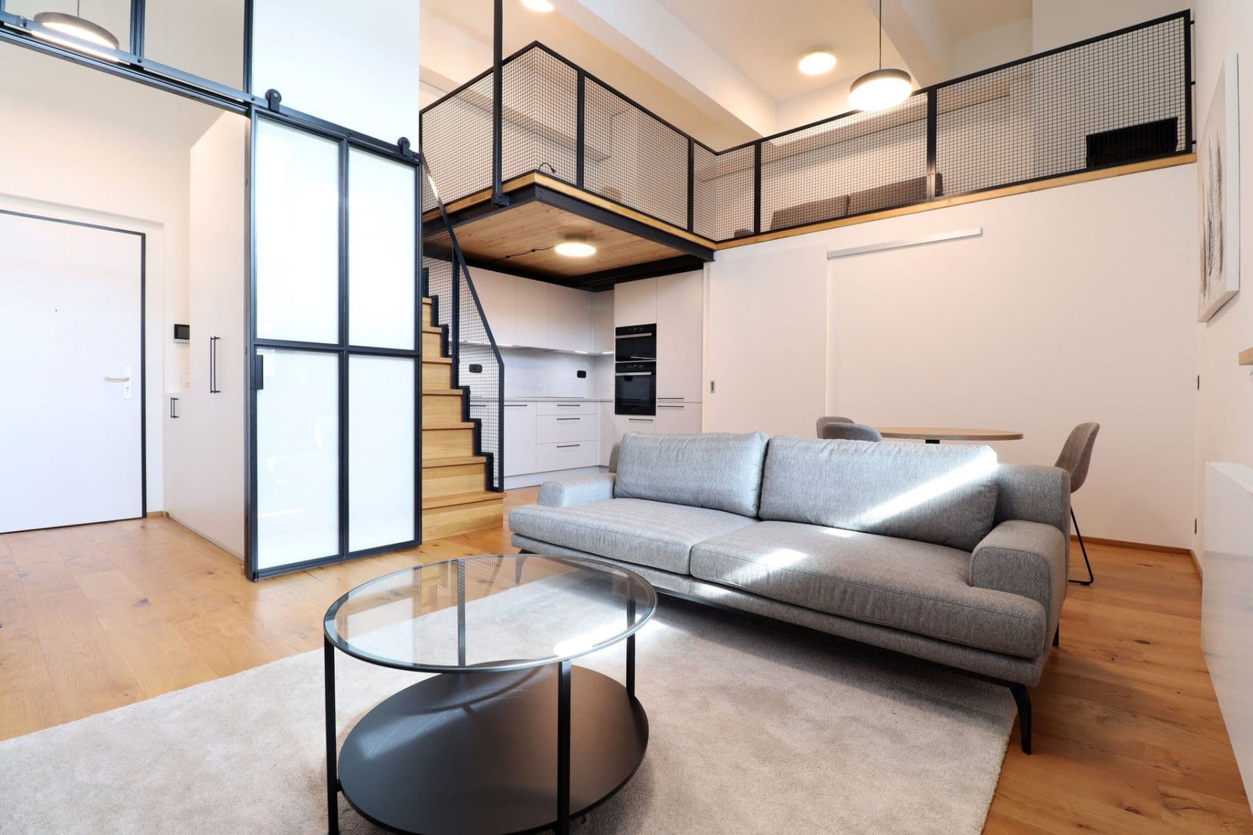 Prenájom bytu 2-izbový 55 m², Naskové, Praha, Praha Prenájom bytu 2-izbový 55 m², Naskové, Praha, Praha