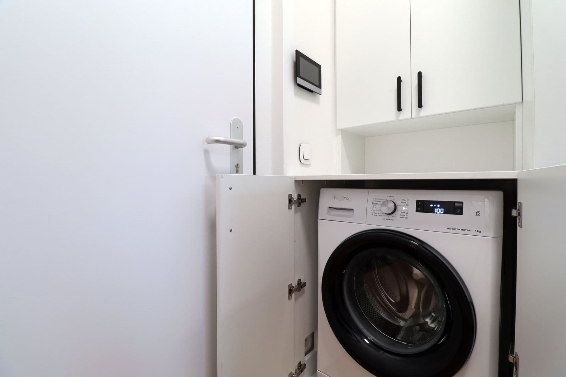 Prenájom bytu 2-izbový 55 m², Naskové, Praha, Praha Prenájom bytu 2-izbový 55 m², Naskové, Praha, Praha