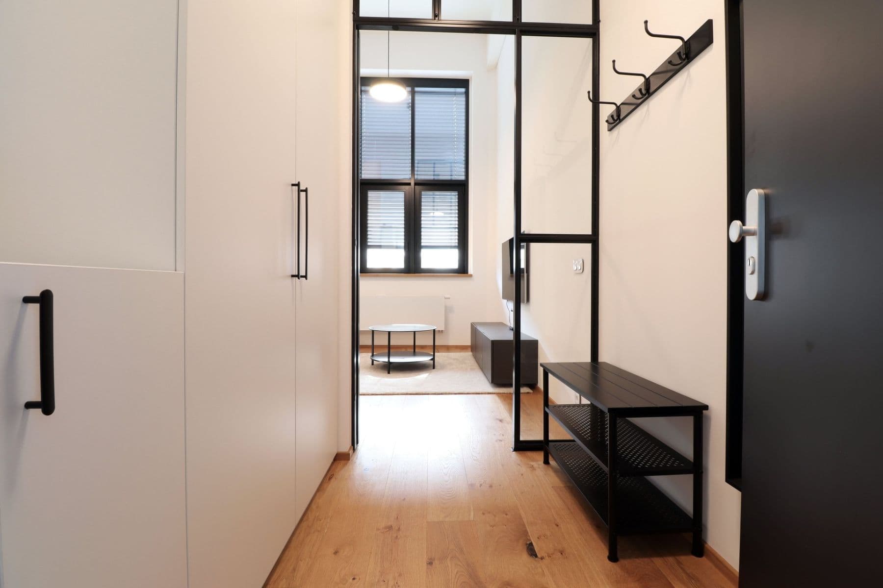 Prenájom bytu 2-izbový 55 m², Naskové, Praha, Praha Prenájom bytu 2-izbový 55 m², Naskové, Praha, Praha