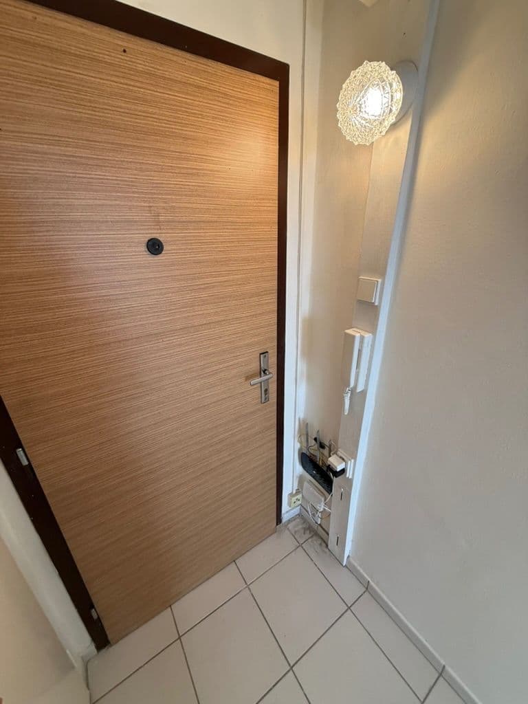 Prenájom bytu 1-izbový 32 m², Unčínská, Teplice, Ústecký kraj Prenájom bytu 1-izbový 32 m², Unčínská, Teplice, Ústecký kraj