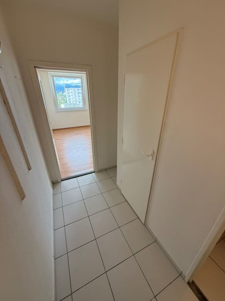 Prenájom bytu 1-izbový 32 m², Unčínská, Teplice, Ústecký kraj Prenájom bytu 1-izbový 32 m², Unčínská, Teplice, Ústecký kraj