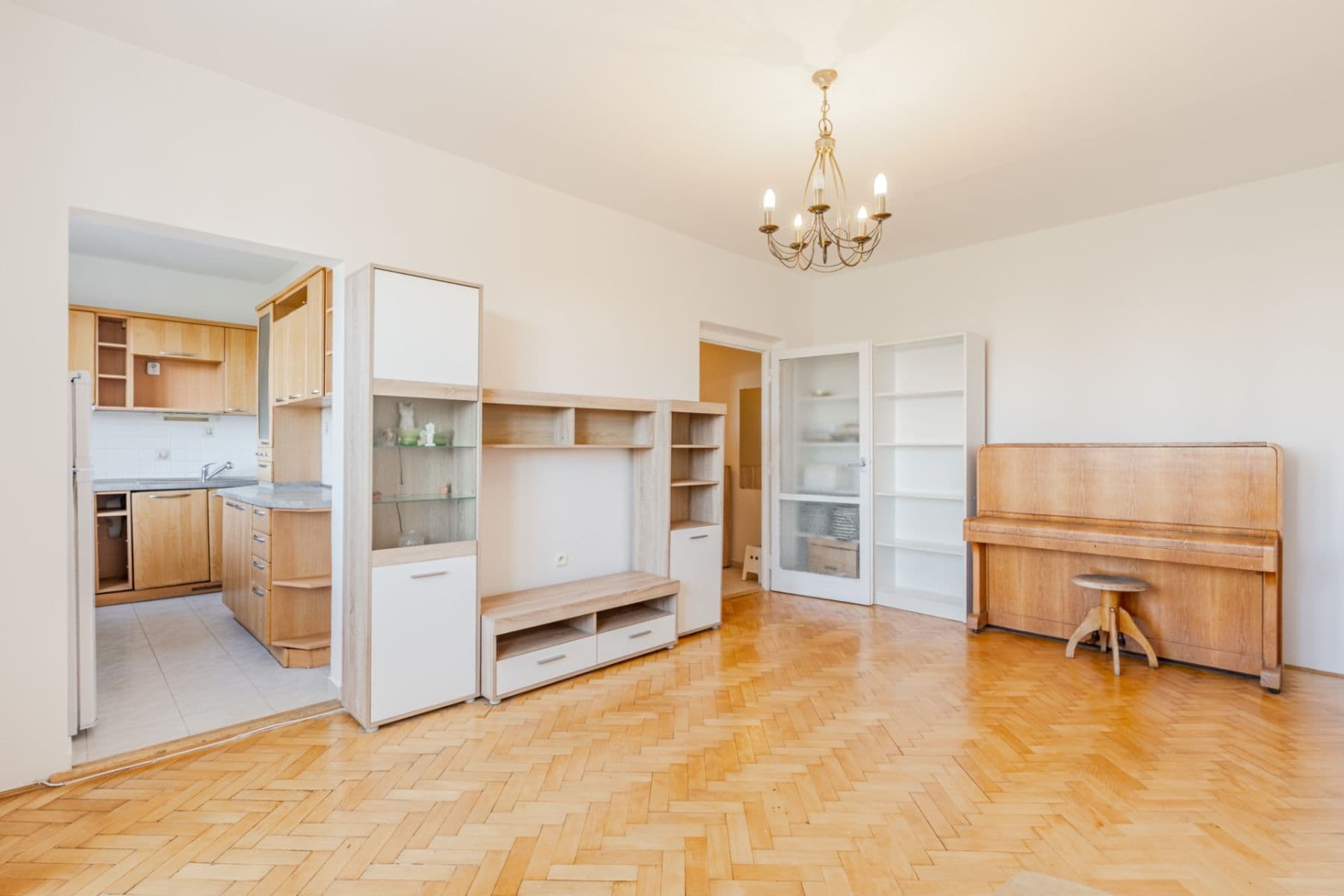 Predaj bytu 3-izbový 76 m², Jungmannova, Olomouc, Olomoucký kraj Predaj bytu 3-izbový 76 m², Jungmannova, Olomouc, Olomoucký kraj