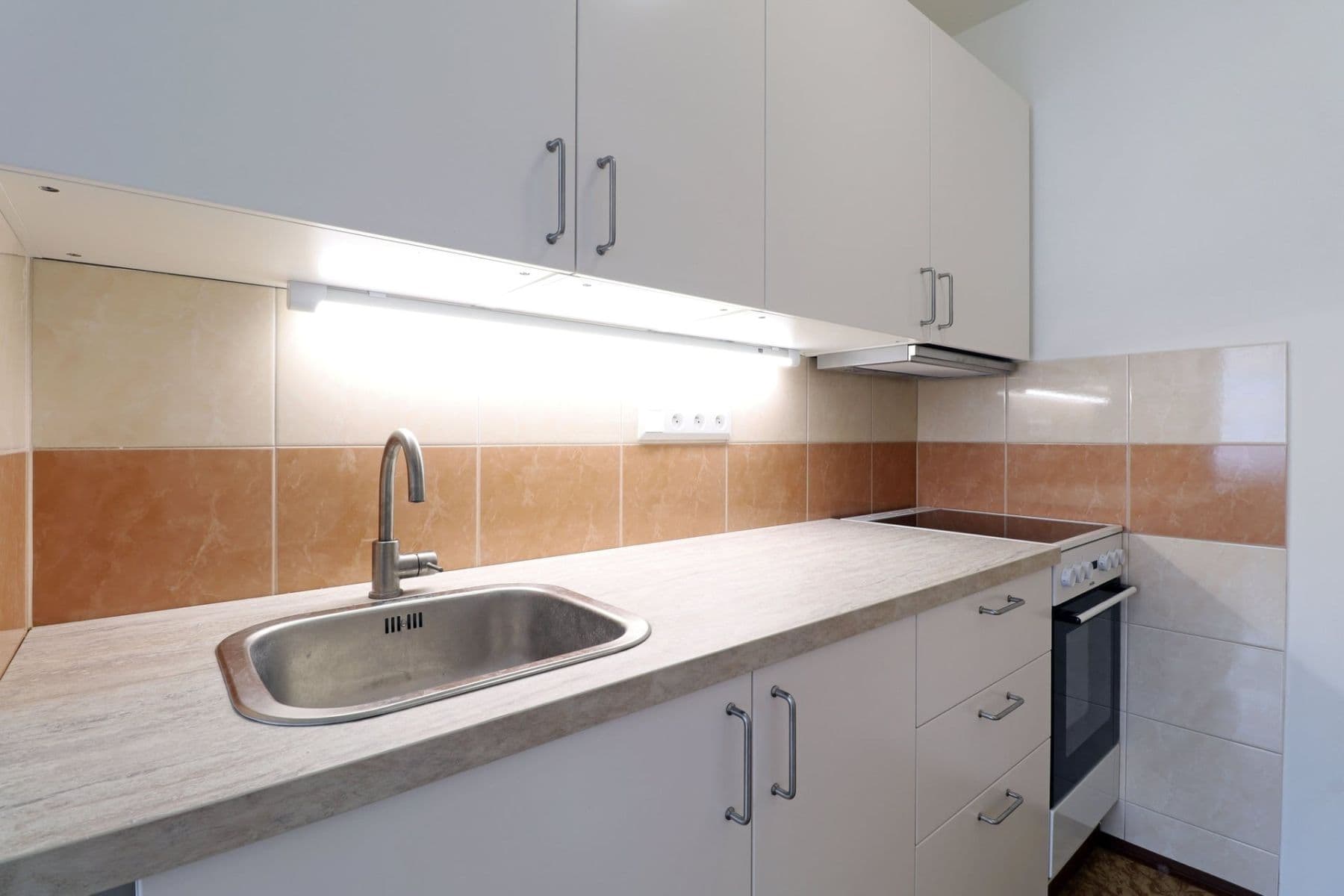Prenájom bytu 2-izbový 43 m², Přecechtělova, Praha, Praha Prenájom bytu 2-izbový 43 m², Přecechtělova, Praha, Praha