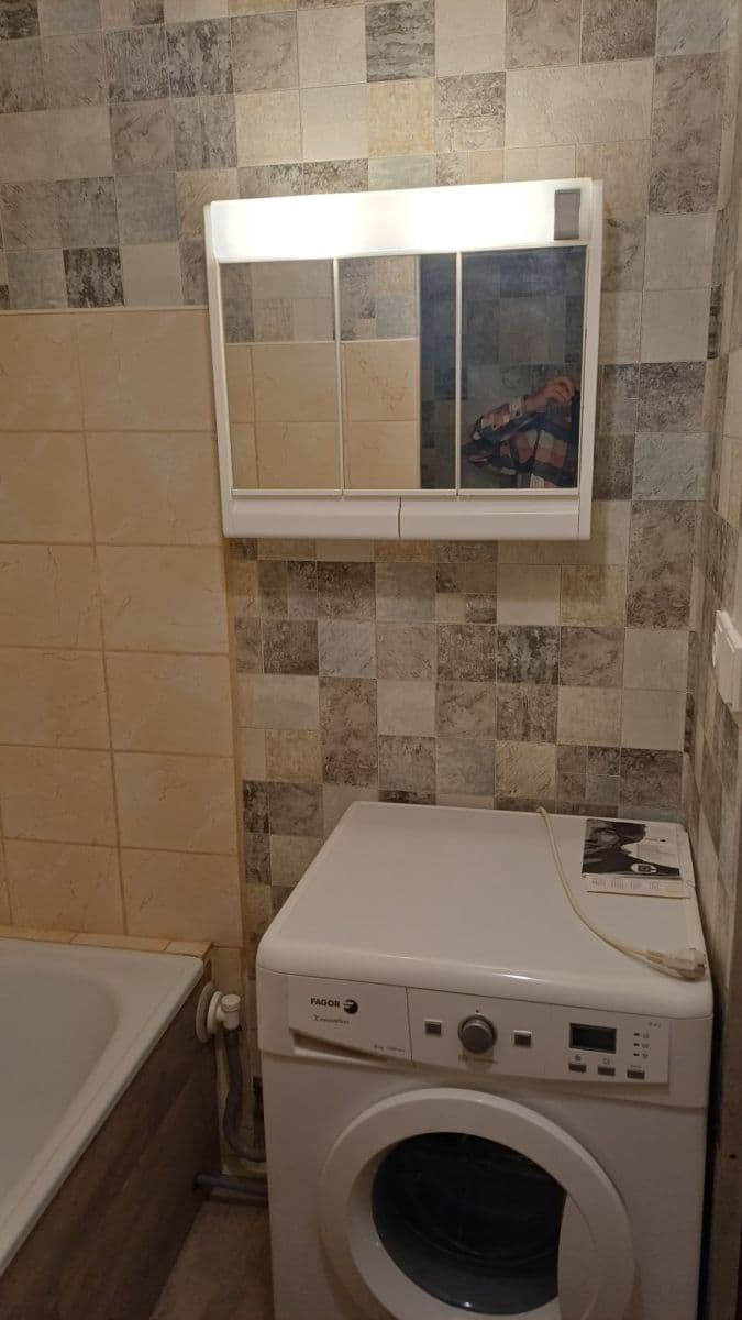 Prenájom bytu 1-izbový 33 m², Habrová, Praha, Praha Prenájom bytu 1-izbový 33 m², Habrová, Praha, Praha