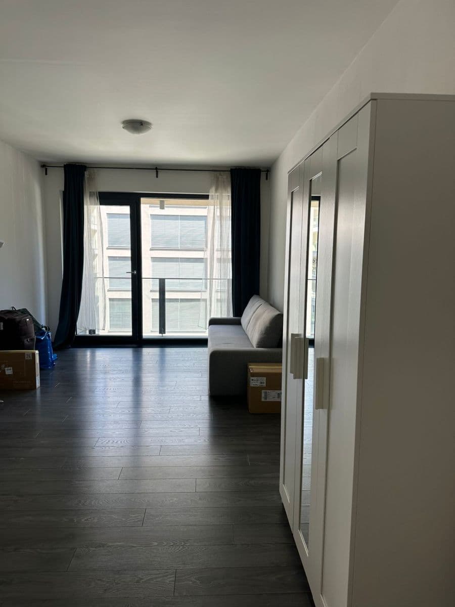 Prenájom bytu 1-izbový 35 m², U Mlýnského kanálu, Praha, Praha Prenájom bytu 1-izbový 35 m², U Mlýnského kanálu, Praha, Praha