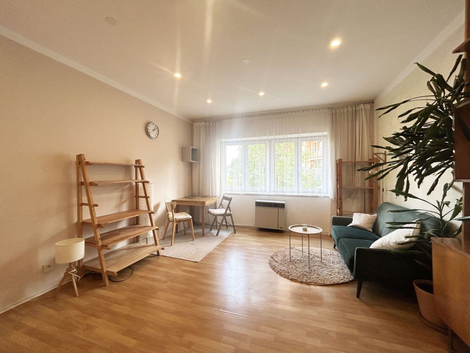 Prenájom bytu 2-izbový 47 m², Jihlavská, Praha, Praha Prenájom bytu 2-izbový 47 m², Jihlavská, Praha, Praha