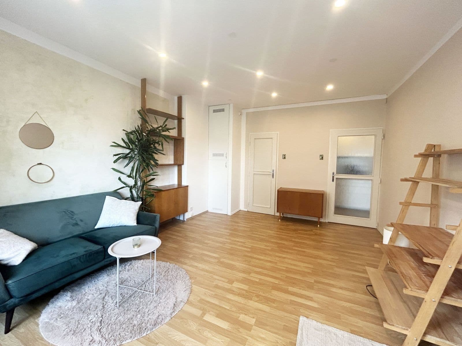 Prenájom bytu 2-izbový 47 m², Jihlavská, Praha, Praha Prenájom bytu 2-izbový 47 m², Jihlavská, Praha, Praha