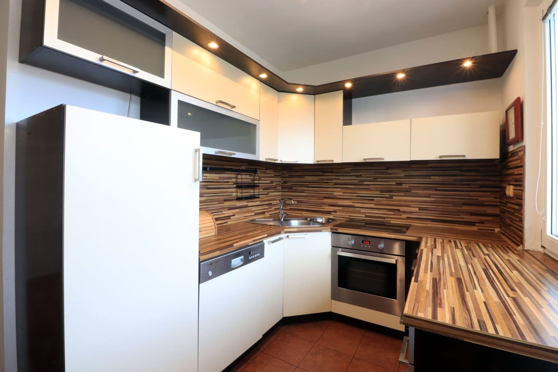 Prenájom bytu 3-izbový 70 m², Plynárenská, Slaný, Středočeský kraj Prenájom bytu 3-izbový 70 m², Plynárenská, Slaný, Středočeský kraj