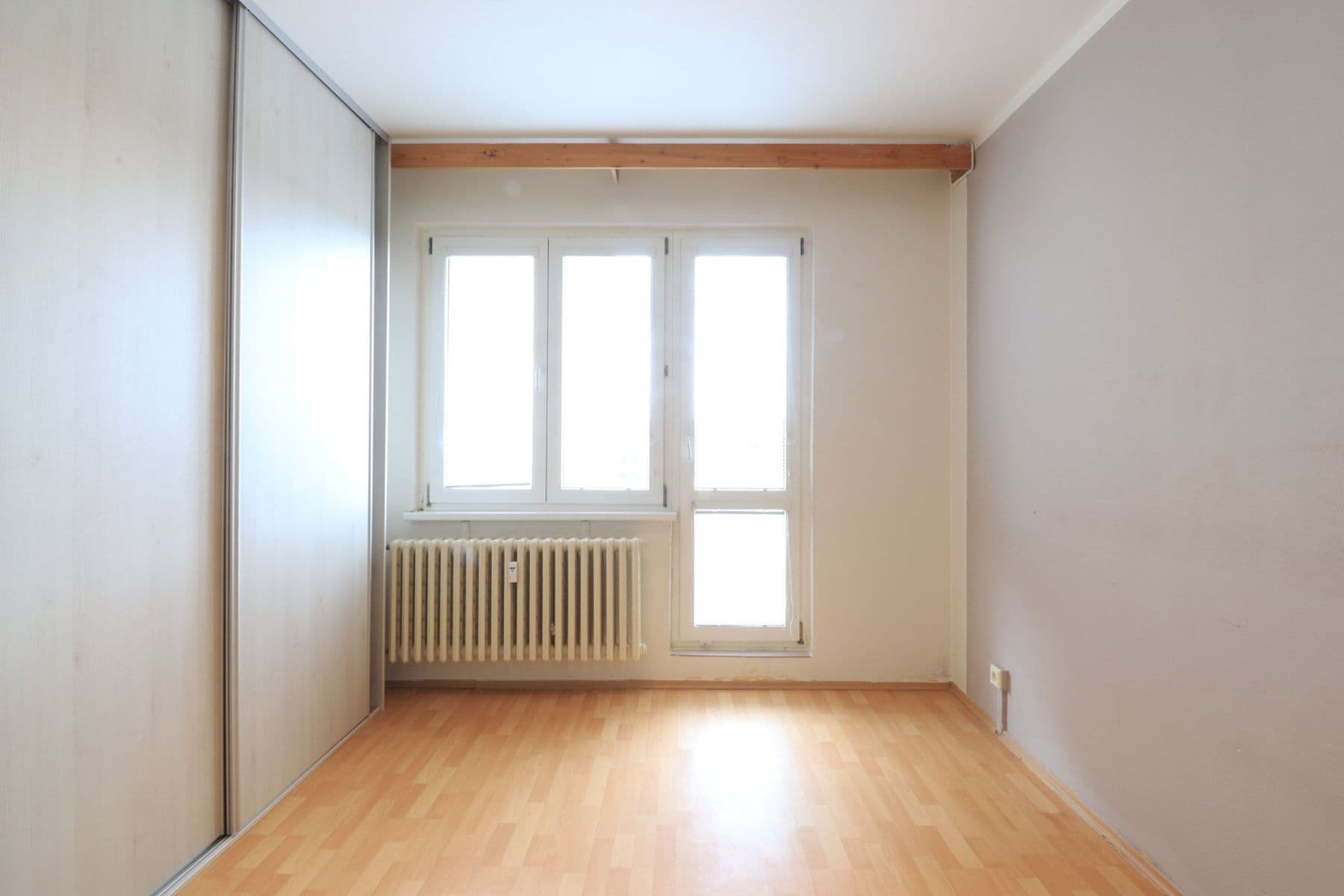 Prenájom bytu 3-izbový 70 m², Plynárenská, Slaný, Středočeský kraj Prenájom bytu 3-izbový 70 m², Plynárenská, Slaný, Středočeský kraj