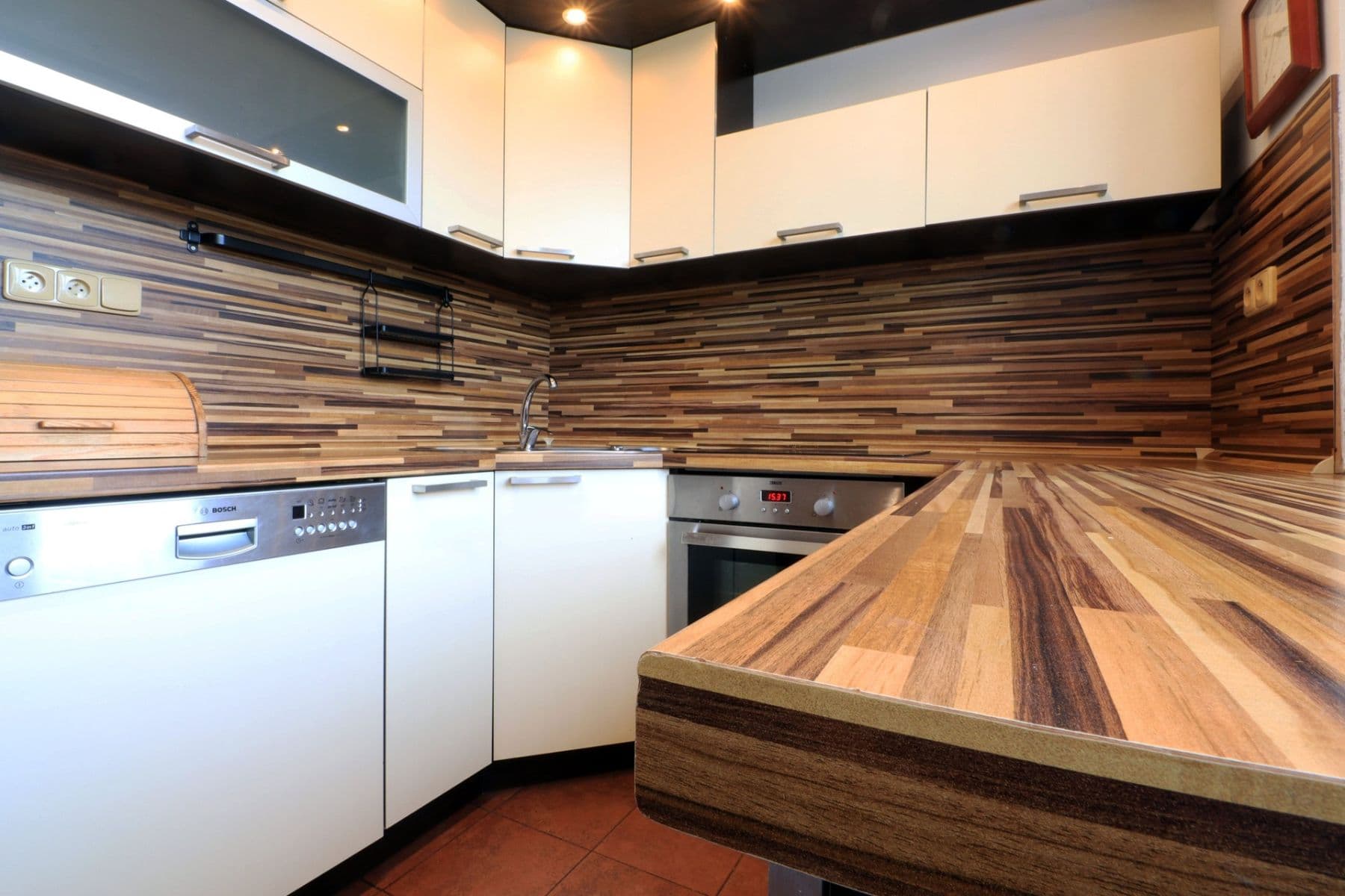 Prenájom bytu 3-izbový 70 m², Plynárenská, Slaný, Středočeský kraj Prenájom bytu 3-izbový 70 m², Plynárenská, Slaný, Středočeský kraj