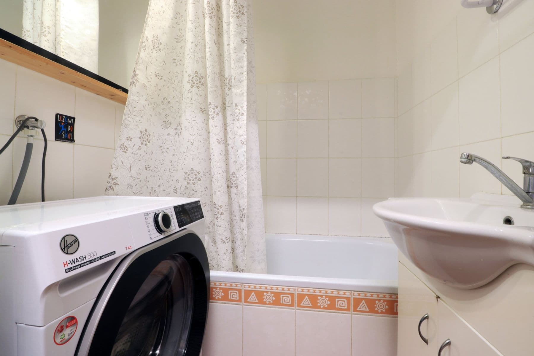 Prenájom bytu 3-izbový 70 m², Plynárenská, Slaný, Středočeský kraj Prenájom bytu 3-izbový 70 m², Plynárenská, Slaný, Středočeský kraj