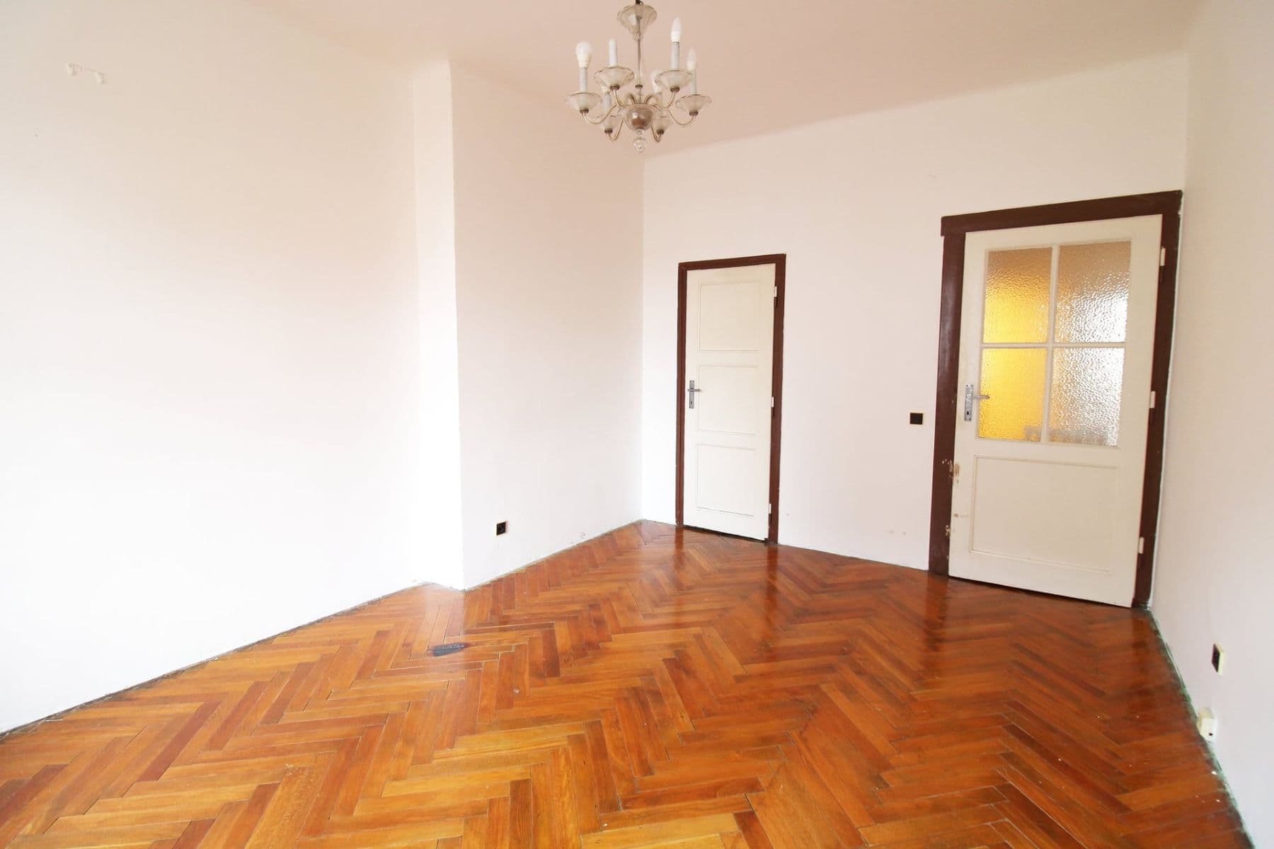 Prenájom bytu 1-izbový 41 m², Ruská, Praha, Praha Prenájom bytu 1-izbový 41 m², Ruská, Praha, Praha