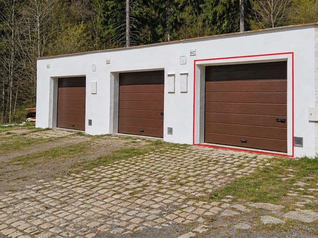 Predaj garáže 22 m², Riedlova, Desná, Liberecký kraj Predaj garáže 22 m², Riedlova, Desná, Liberecký kraj