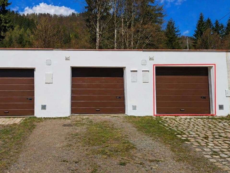 Predaj garáže 22 m², Riedlova, Desná, Liberecký kraj Predaj garáže 22 m², Riedlova, Desná, Liberecký kraj