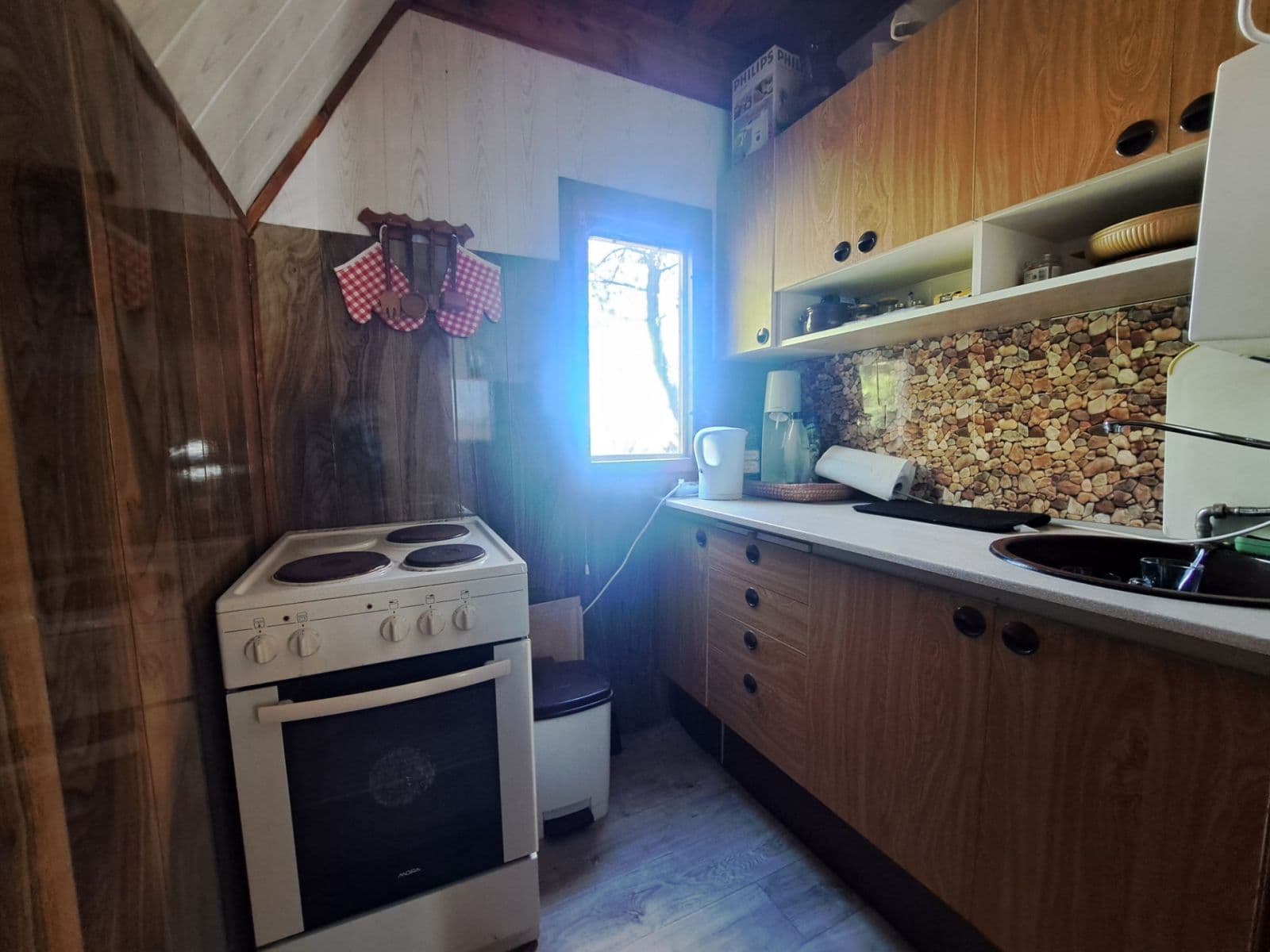 Predaj rekreačného objektu 40 m², pozemek 398 m², Pšov, Karlovarský kraj Predaj rekreačného objektu 40 m², pozemek 398 m², Pšov, Karlovarský kraj