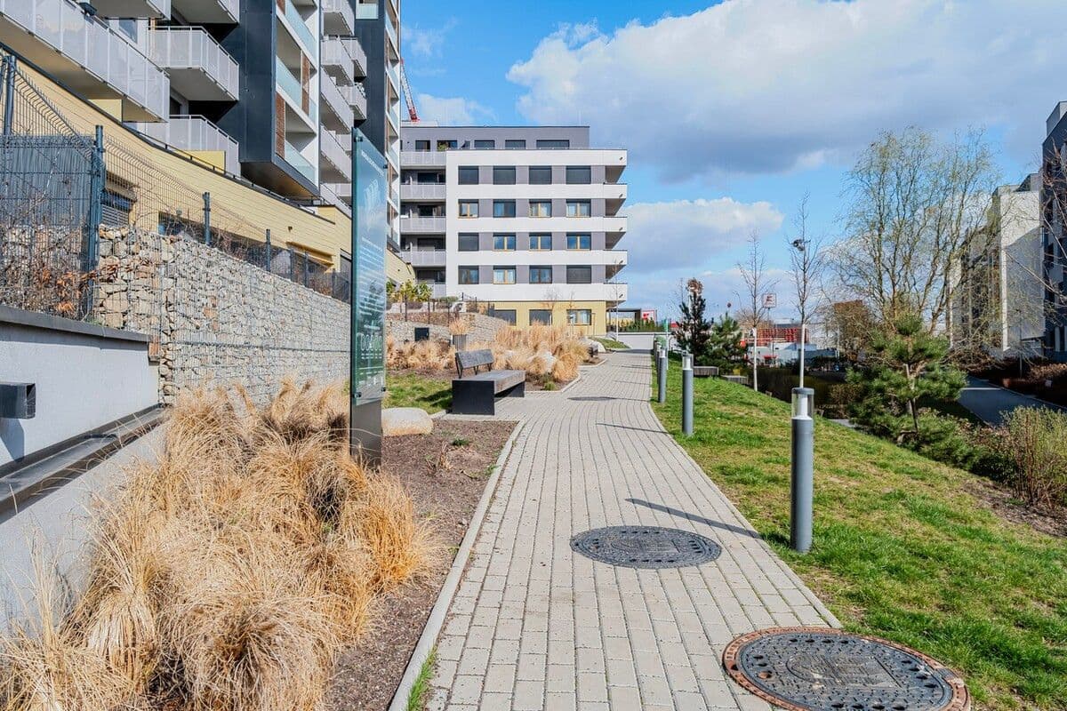 Prenájom bytu 37 m², U Plynárny, Praha, Praha Prenájom bytu 37 m², U Plynárny, Praha, Praha