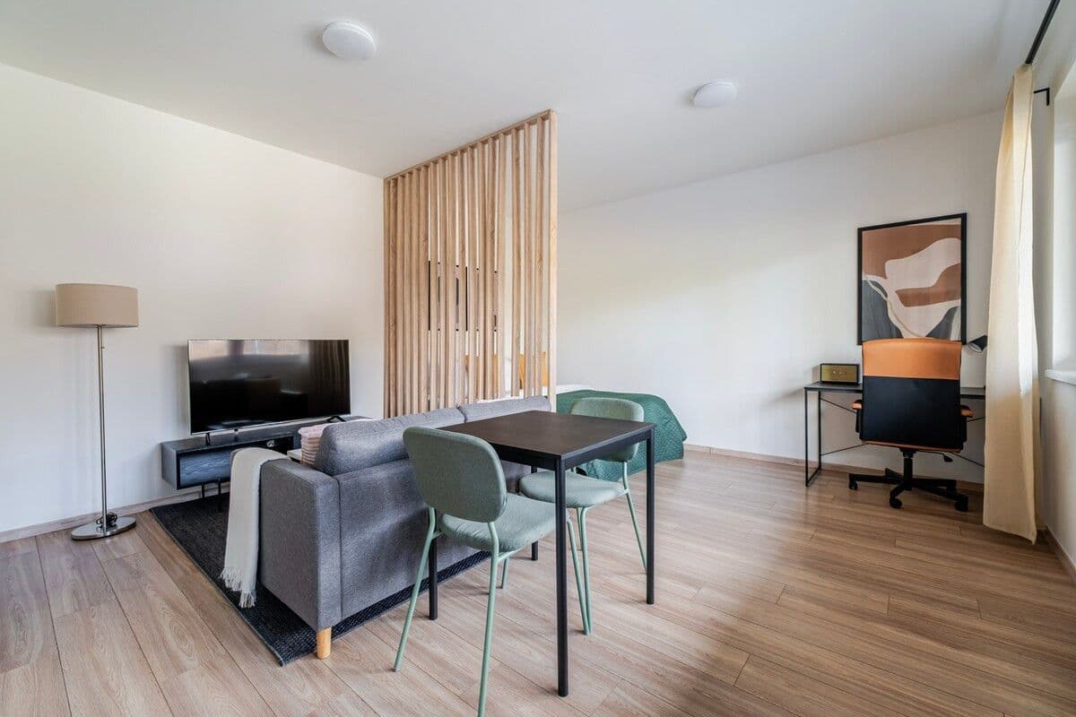 Prenájom bytu 37 m², U Plynárny, Praha, Praha Prenájom bytu 37 m², U Plynárny, Praha, Praha