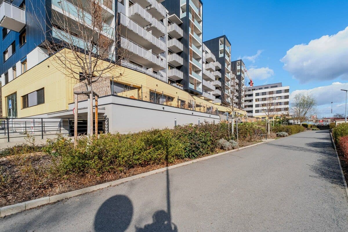 Prenájom bytu 37 m², U Plynárny, Praha, Praha Prenájom bytu 37 m², U Plynárny, Praha, Praha