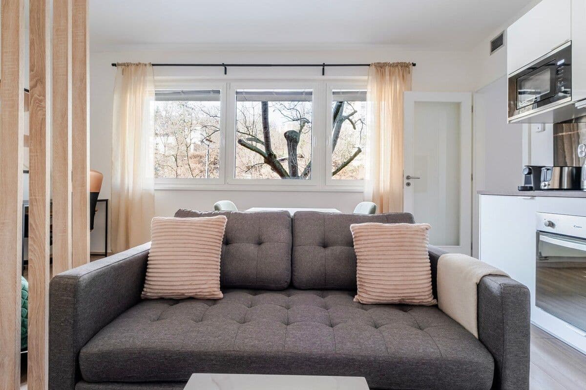 Prenájom bytu 37 m², U Plynárny, Praha, Praha Prenájom bytu 37 m², U Plynárny, Praha, Praha