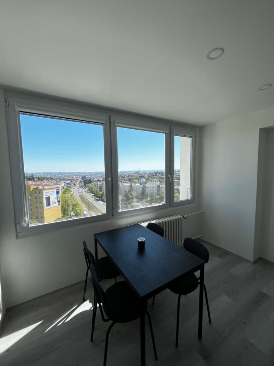 Predaj bytu 3-izbový 81 m², Evropská, Praha, Praha Predaj bytu 3-izbový 81 m², Evropská, Praha, Praha