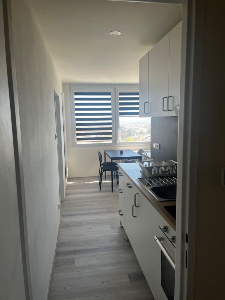 Predaj bytu 3-izbový 81 m², Evropská, Praha, Praha Predaj bytu 3-izbový 81 m², Evropská, Praha, Praha