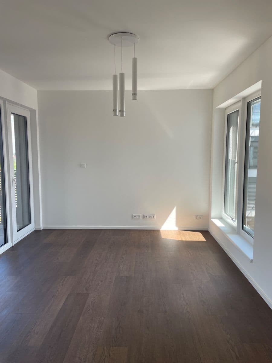 Prenájom bytu 1-izbový 38 m², Hábova, Praha, Praha Prenájom bytu 1-izbový 38 m², Hábova, Praha, Praha