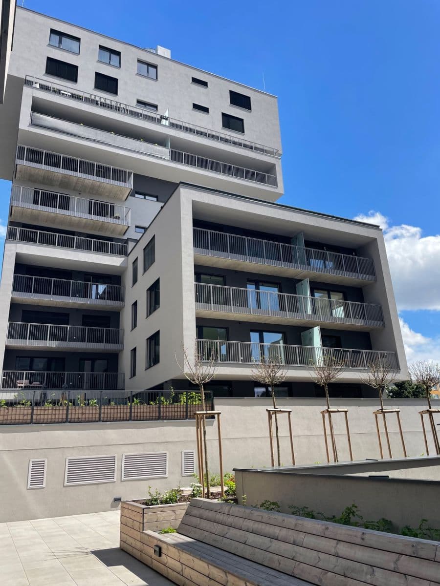 Prenájom bytu 2-izbový 73 m², Hábova, Praha, Praha Prenájom bytu 2-izbový 73 m², Hábova, Praha, Praha