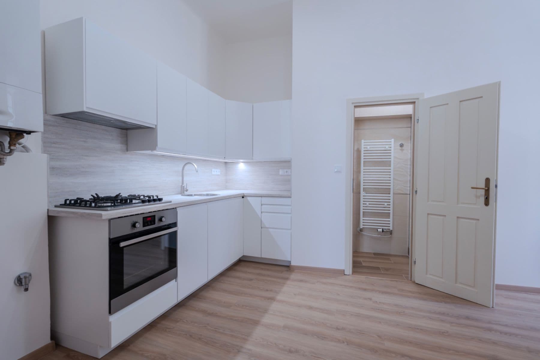 Prenájom bytu 2-izbový 65 m², Prokopská, Praha, Praha Prenájom bytu 2-izbový 65 m², Prokopská, Praha, Praha