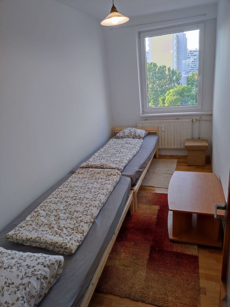 Prenájom bytu 3-izbový 74 m², Rovniankova, Petržalka, Bratislavský kraj Prenájom bytu 3-izbový 74 m², Rovniankova, Petržalka, Bratislavský kraj