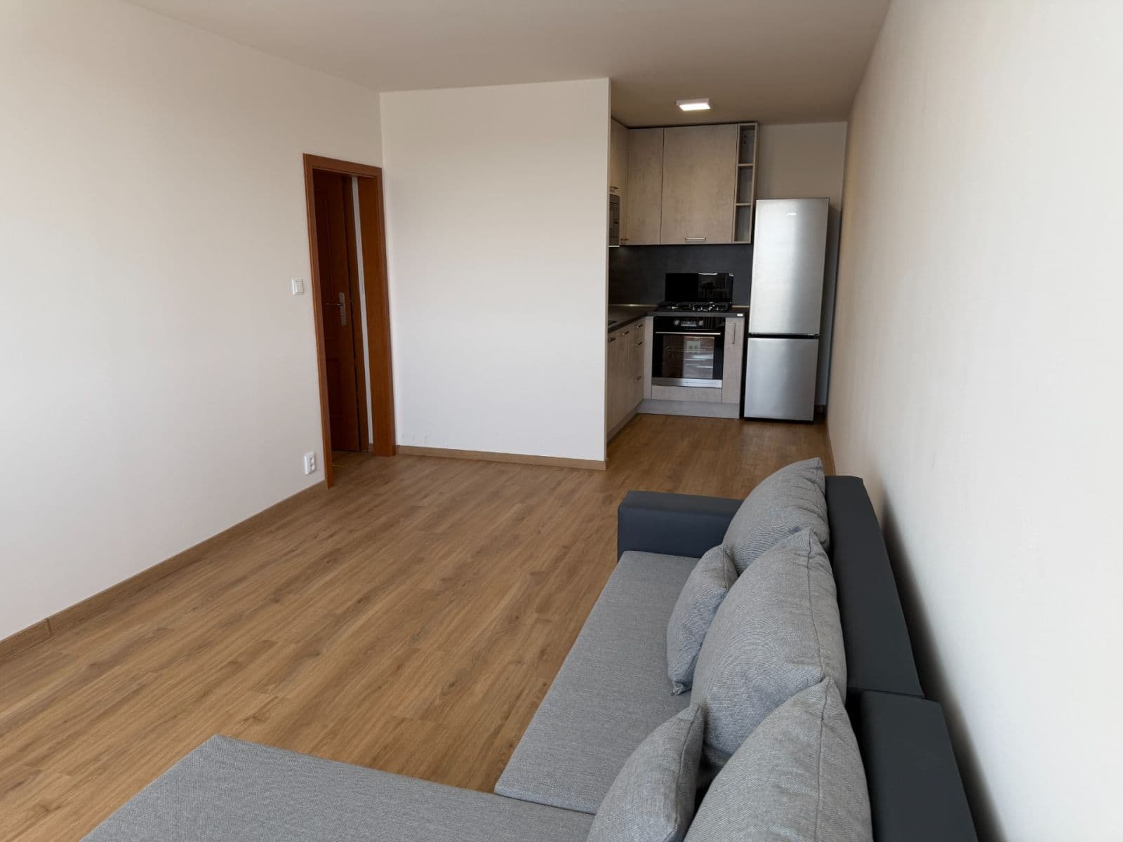 Prenájom bytu 2-izbový 43 m², Mnichovická, Praha, Praha Prenájom bytu 2-izbový 43 m², Mnichovická, Praha, Praha