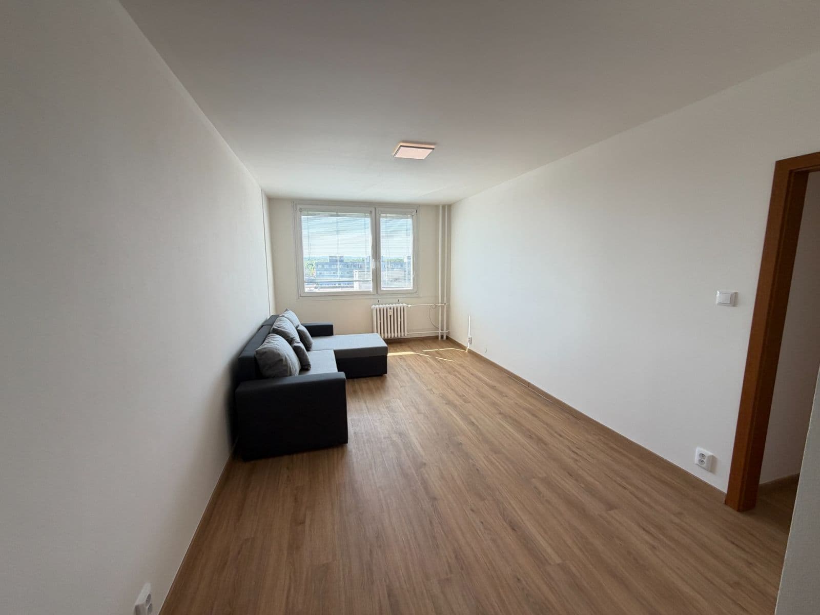 Prenájom bytu 2-izbový 43 m², Mnichovická, Praha, Praha Prenájom bytu 2-izbový 43 m², Mnichovická, Praha, Praha