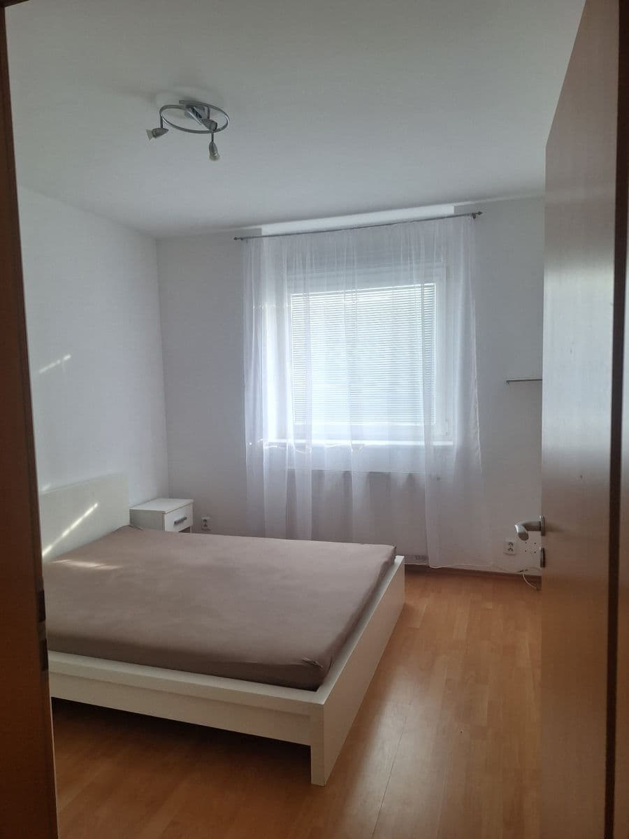 Predaj bytu 2-izbový 45 m², Zadunajská cesta, Petržalka, Bratislavský kraj Predaj bytu 2-izbový 45 m², Zadunajská cesta, Petržalka, Bratislavský kraj