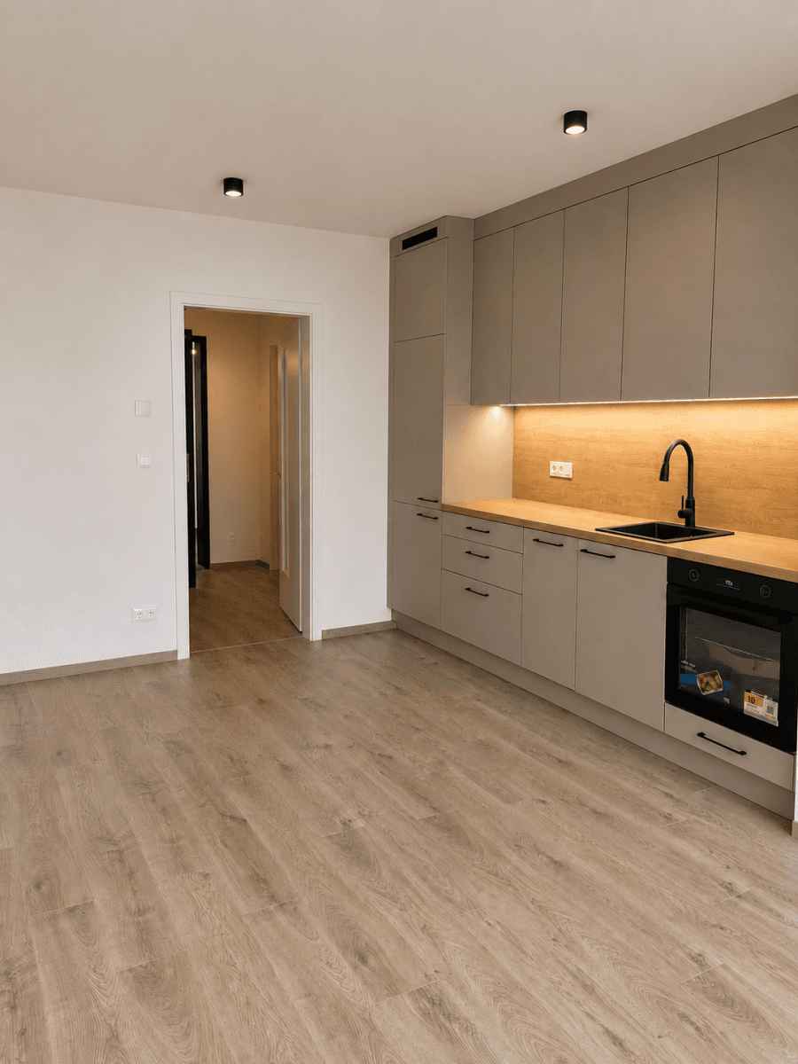 Prenájom bytu 1-izbový 30 m², Jáchymovská, Praha, Praha Prenájom bytu 1-izbový 30 m², Jáchymovská, Praha, Praha