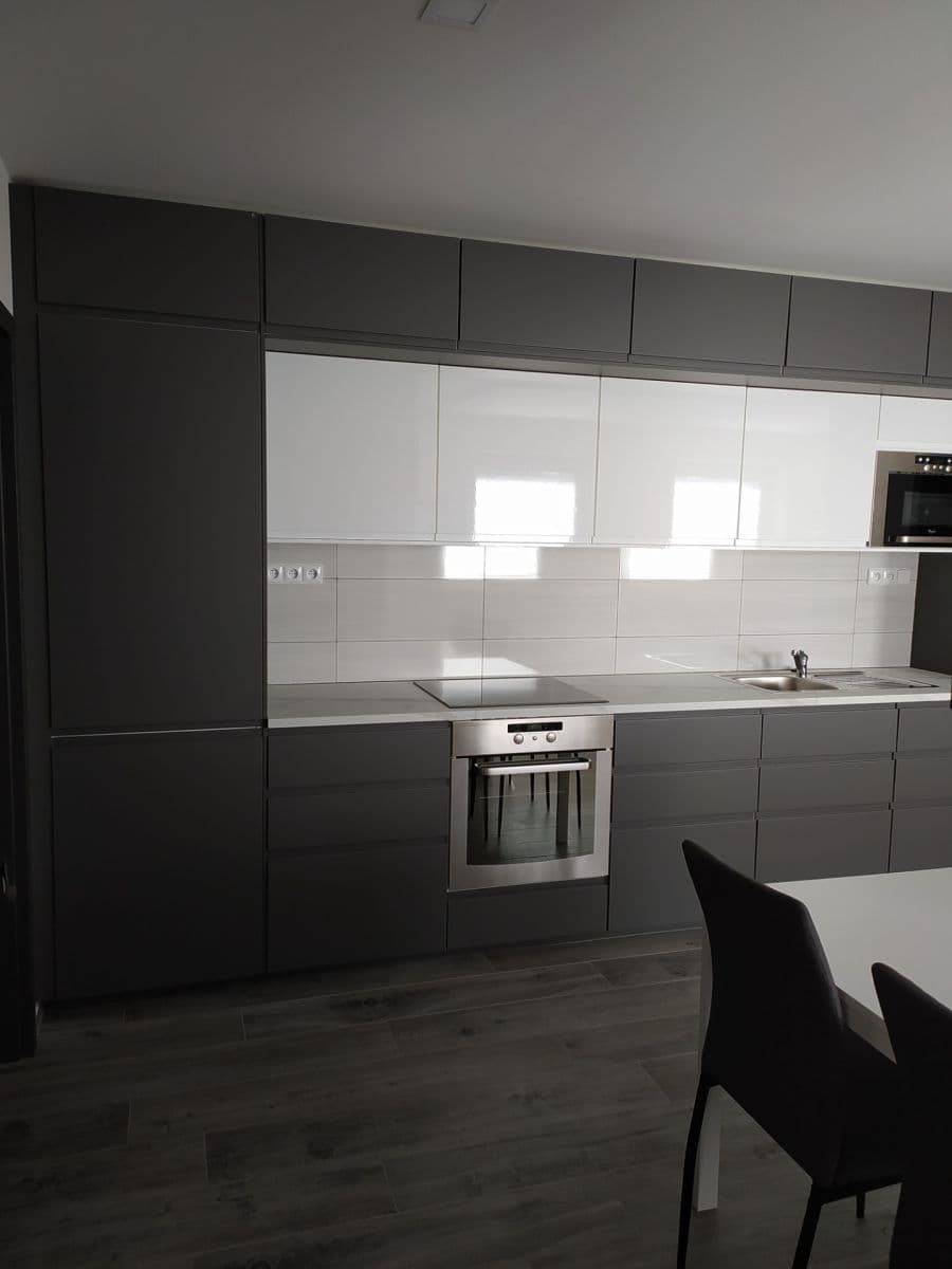 Prenájom bytu 2-izbový 42 m², Čisovická, Mníšek pod Brdy, Středočeský kraj Prenájom bytu 2-izbový 42 m², Čisovická, Mníšek pod Brdy, Středočeský kraj