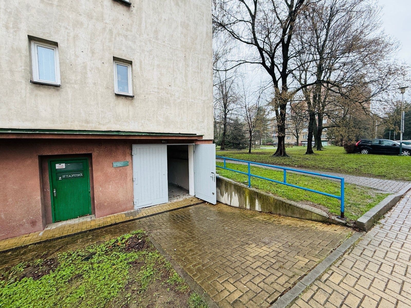 Prenájom garáže 22 m², náměstí Jiřího Myrona, Ostrava, Moravskoslezský kraj Prenájom garáže 22 m², náměstí Jiřího Myrona, Ostrava, Moravskoslezský kraj