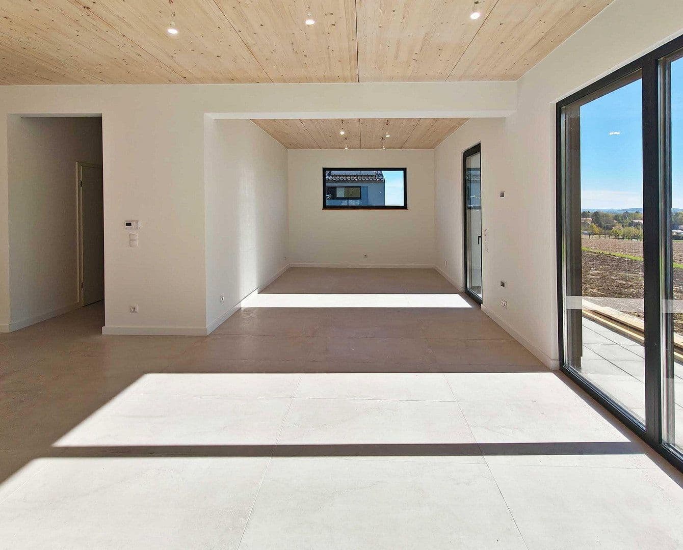 Prenájom bytu 4-izbový 115 m², Hochkirch, Sasko Prenájom bytu 4-izbový 115 m², Hochkirch, Sasko