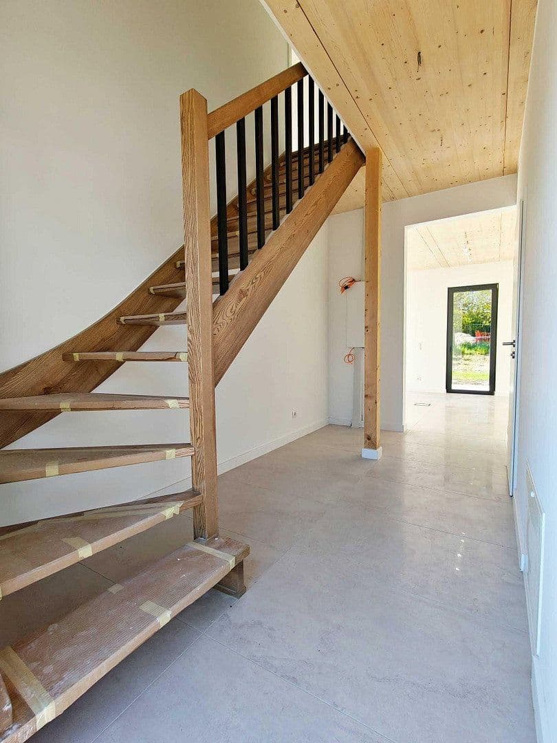 Prenájom bytu 4-izbový 115 m², Hochkirch, Sasko Prenájom bytu 4-izbový 115 m², Hochkirch, Sasko