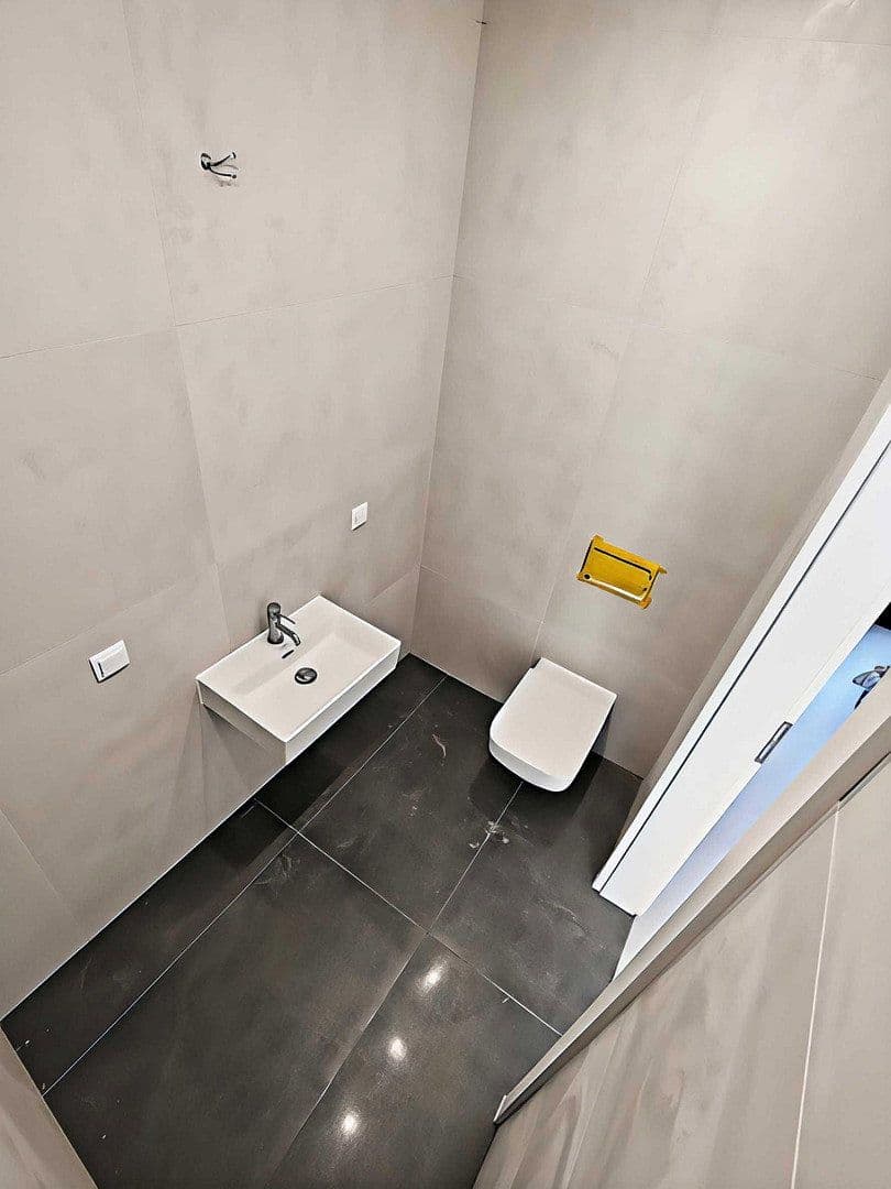 Prenájom bytu 4-izbový 115 m², Hochkirch, Sasko Prenájom bytu 4-izbový 115 m², Hochkirch, Sasko