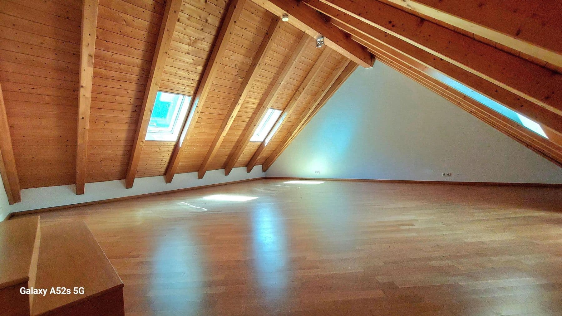 Prenájom bytu 4-izbový 150 m², Schweitenkirchen, Bavorsko Prenájom bytu 4-izbový 150 m², Schweitenkirchen, Bavorsko