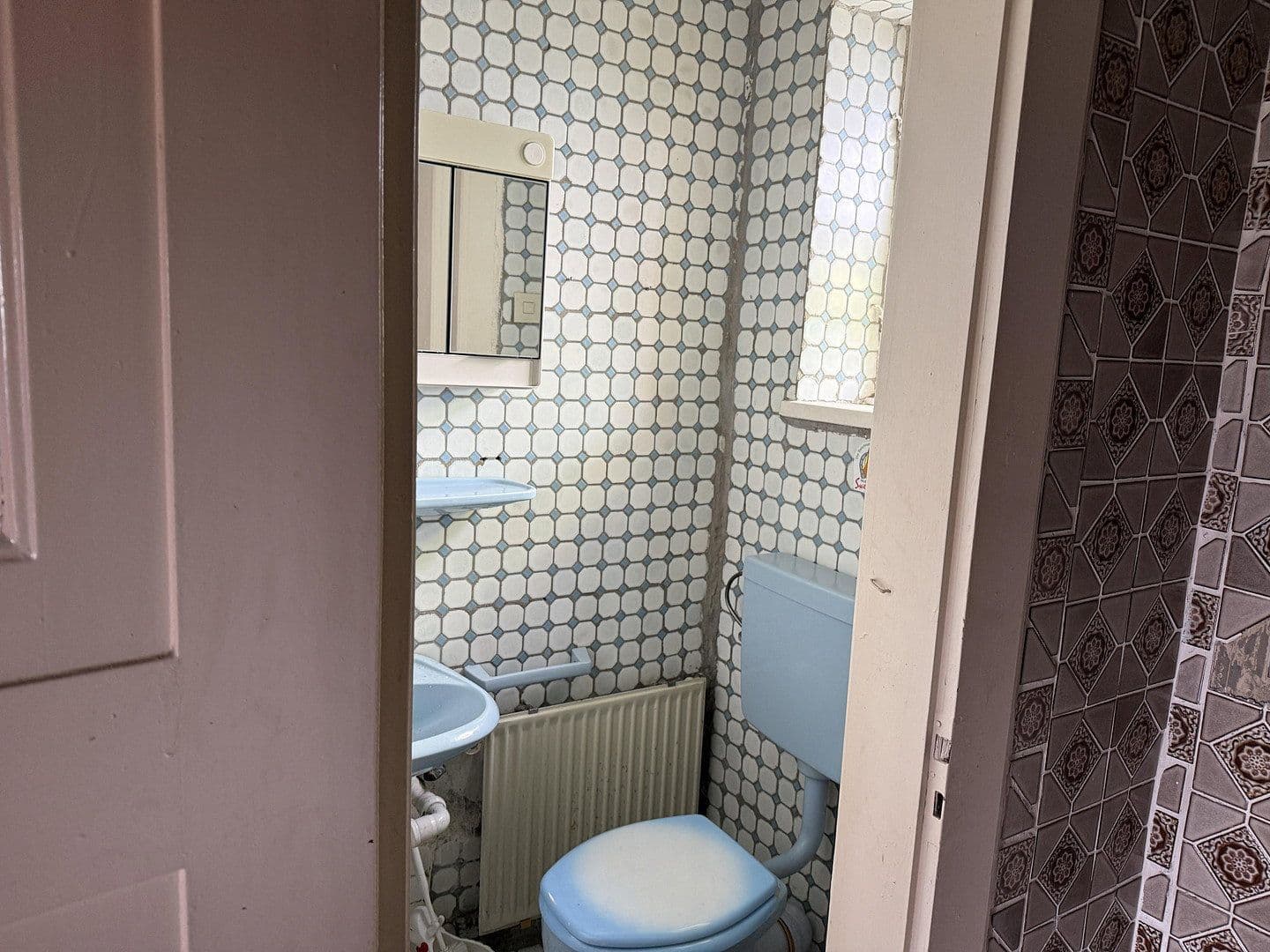 Predaj domu 151 m², pozemek 1.023 m², Kölner Straße 26, Helmenzen, Porýnie-Falcko Predaj domu 151 m², pozemek 1.023 m², Kölner Straße 26, Helmenzen, Porýnie-Falcko