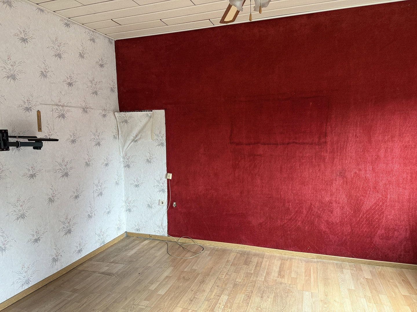 Predaj domu 151 m², pozemek 1.023 m², Kölner Straße 26, Helmenzen, Porýnie-Falcko Predaj domu 151 m², pozemek 1.023 m², Kölner Straße 26, Helmenzen, Porýnie-Falcko
