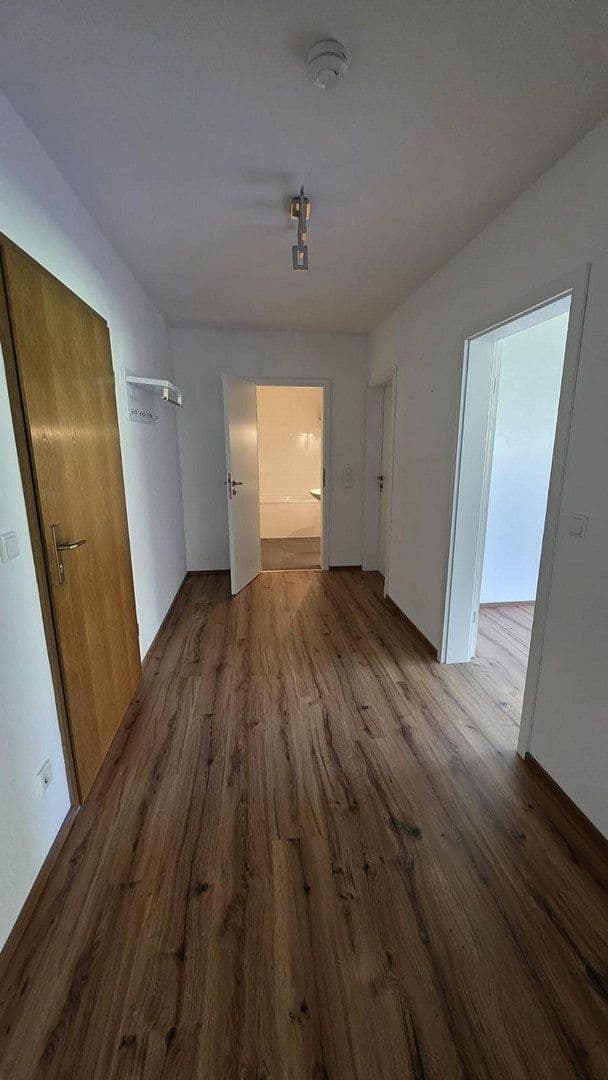 Prenájom bytu 3-izbový 111 m², Steinheimer Straße 219, Horn-Bad Meinberg, Severné Porýnie - Westfálsko Prenájom bytu 3-izbový 111 m², Steinheimer Straße 219, Horn-Bad Meinberg, Severné Porýnie - Westfálsko