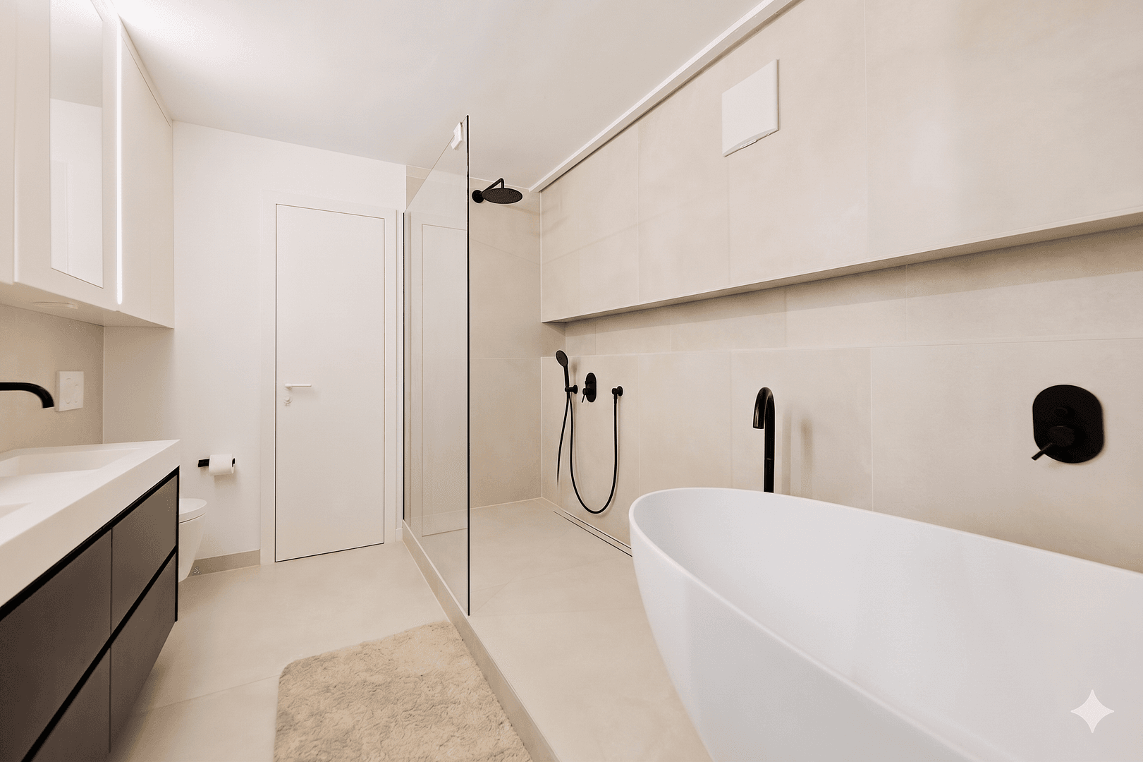 Prenájom bytu 5-izbový 219 m², Lakronstrasse, Düsseldorf, Severné Porýnie - Westfálsko Prenájom bytu 5-izbový 219 m², Lakronstrasse, Düsseldorf, Severné Porýnie - Westfálsko