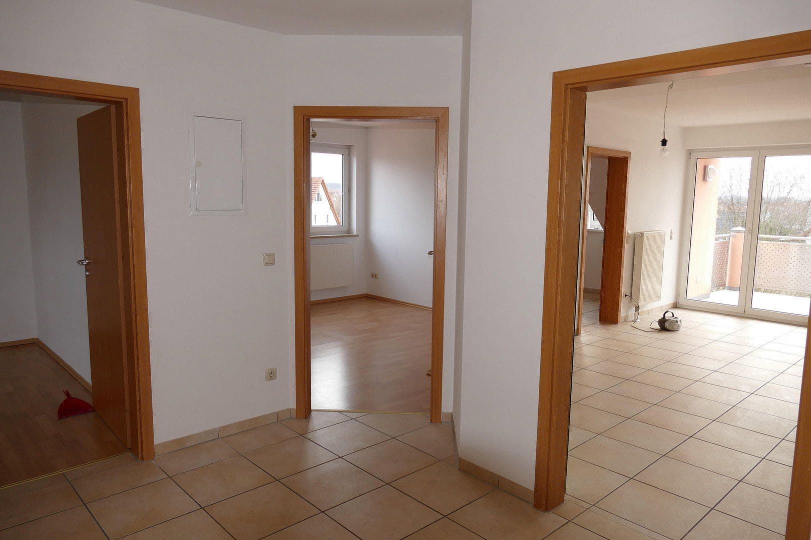 Prenájom bytu 4-izbový 116 m², Marienstraße 11, Hirschaid, Bavorsko Prenájom bytu 4-izbový 116 m², Marienstraße 11, Hirschaid, Bavorsko